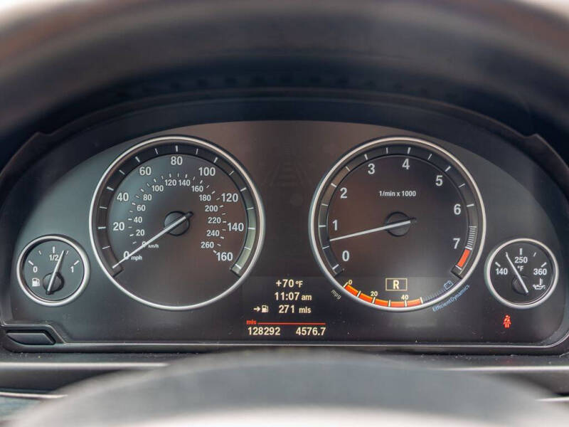 2011 BMW 5 Series 550i