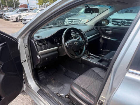 2015 Toyota Camry SE