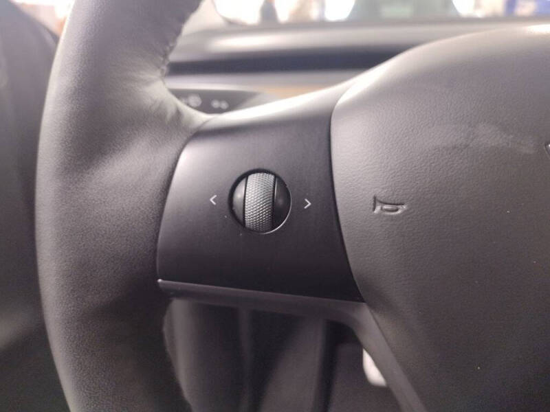 2025 Tesla Model Y Performance