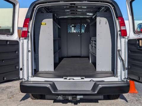 2025 Chevrolet Express 2500