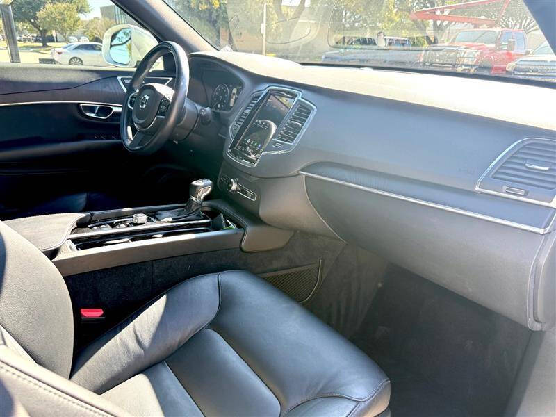 2020 Volvo XC90 T5 Momentum