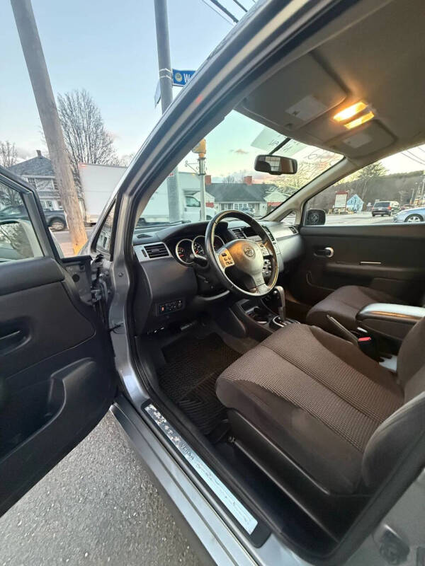 2012 Nissan Versa 1.8 S