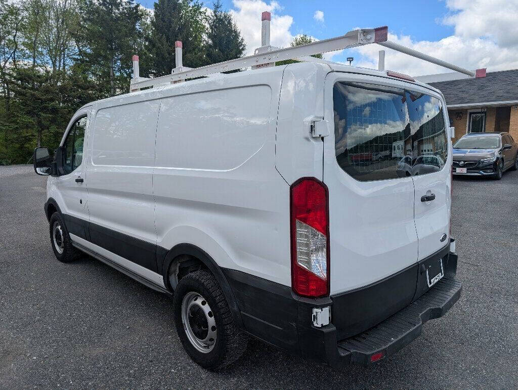 2019 Ford Transit 5