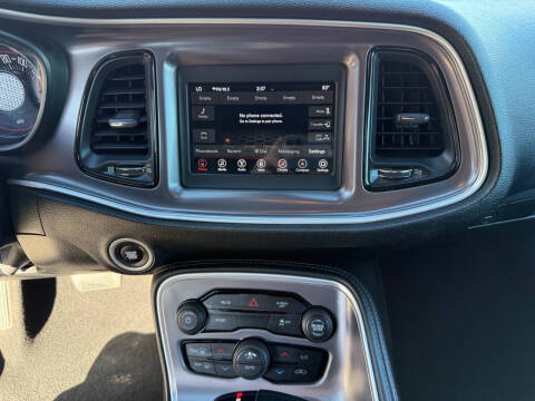 2020 Dodge Challenger SXT