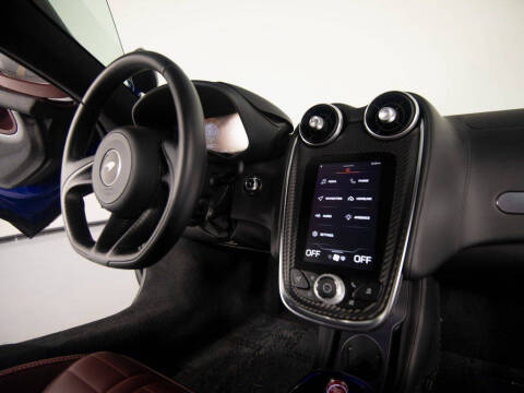2025 McLaren GTS