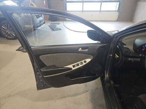 2013 Hyundai Accent GS