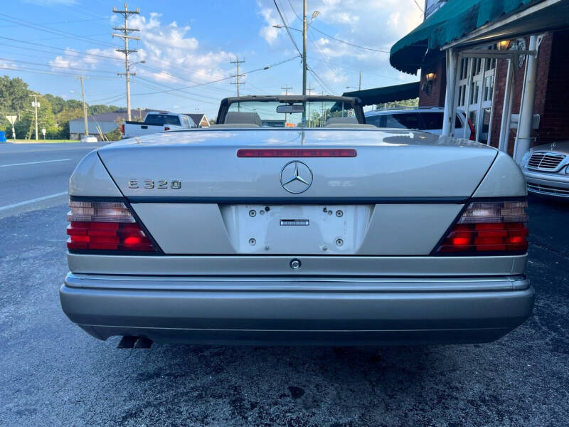1995 Mercedes-Benz E-Class E 320