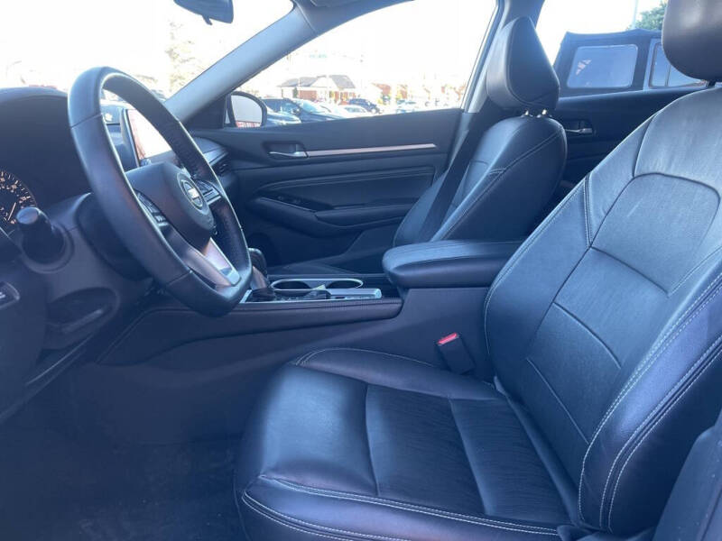 2022 Nissan Altima 2.5 SL