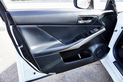 2016 Lexus IS 200t
