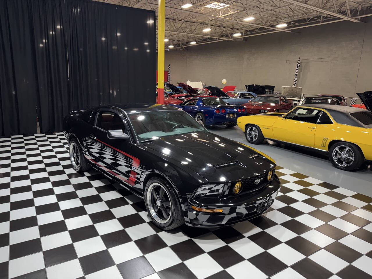 2008 Ford Mustang 16