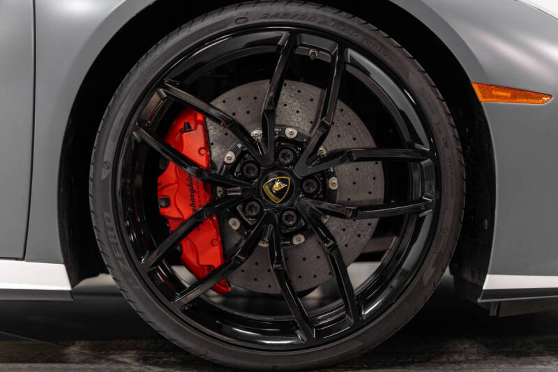 2017 Lamborghini Huracan LP 610-4