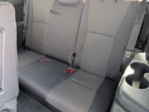 2020 Toyota Highlander LE