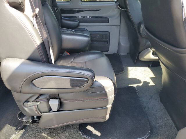 2022 Chevrolet Express 2500