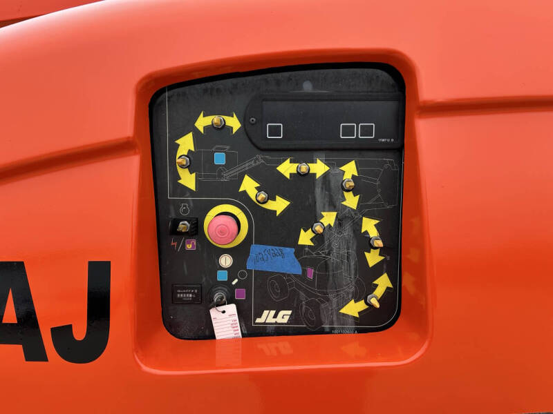 2014 JLG 60' Manlift