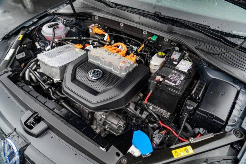 2016 Volkswagen e-Golf SEL Premium