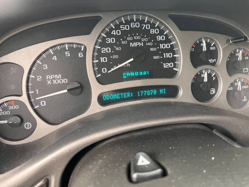 2004 GMC Yukon Denali