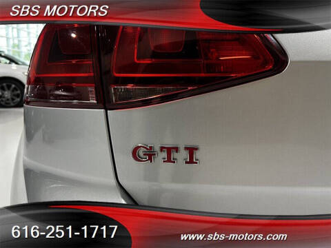 2017 Volkswagen Golf GTI SE