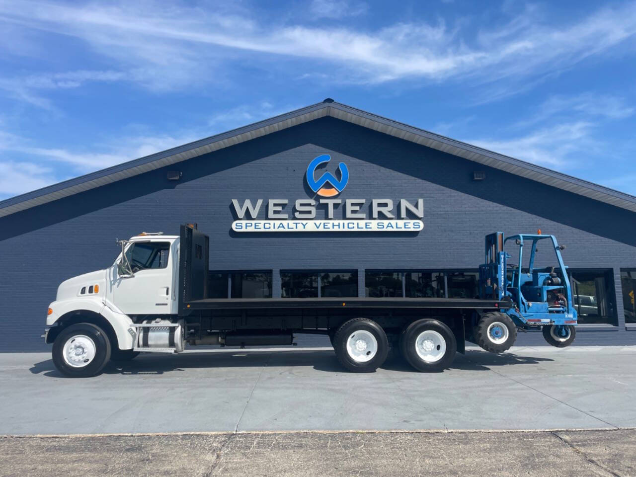 Sterling LT7500 Series For Sale In Naperville, IL