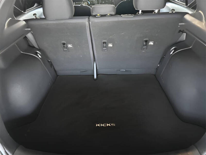 2018 Nissan Kicks SV