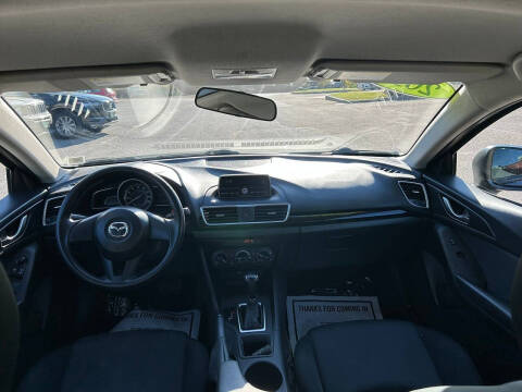 2015 Mazda MAZDA3 i SV