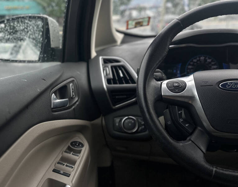 2013 Ford C-MAX Hybrid SEL