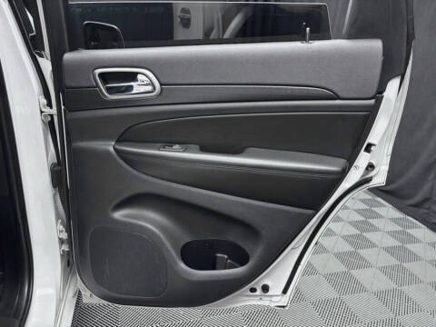2017 Jeep Grand Cherokee Altitude