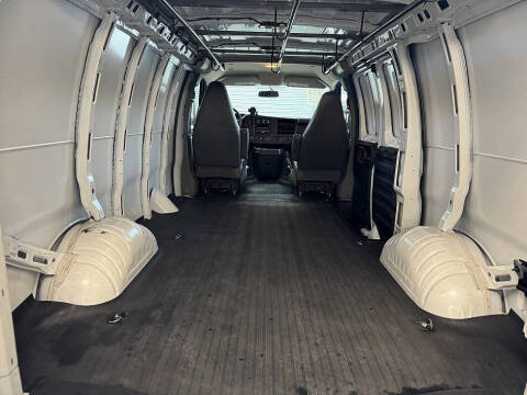 2018 GMC Savana 2500