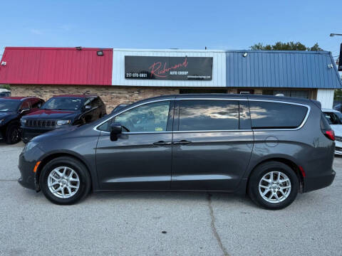 2017 Chrysler Pacifica Touring