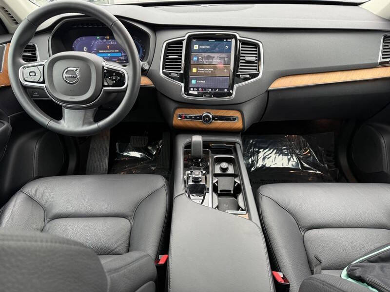 2023 Volvo XC90 B5 Plus Bright Theme