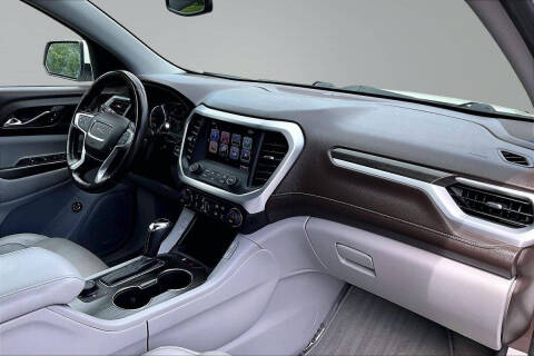 2017 GMC Acadia SLT-1