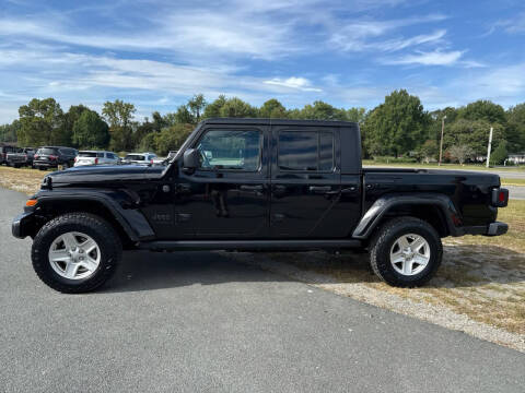 2022 Jeep Gladiator Sport S