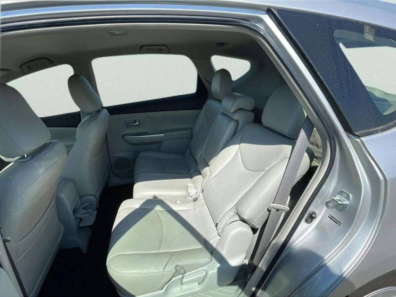 2012 Toyota Prius v Two