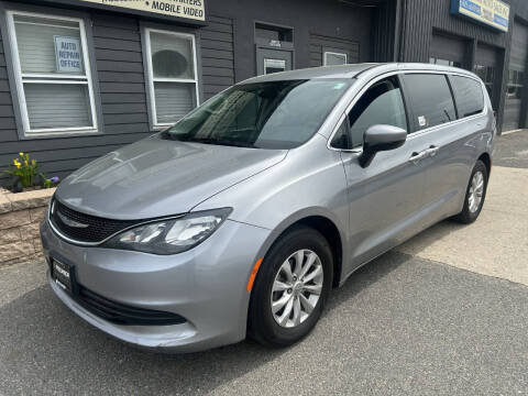 2017 Chrysler Pacifica Touring