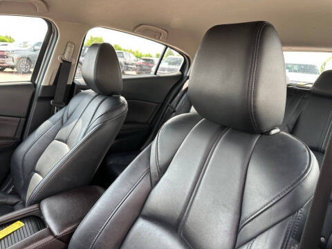 2018 Mazda MAZDA3 Touring