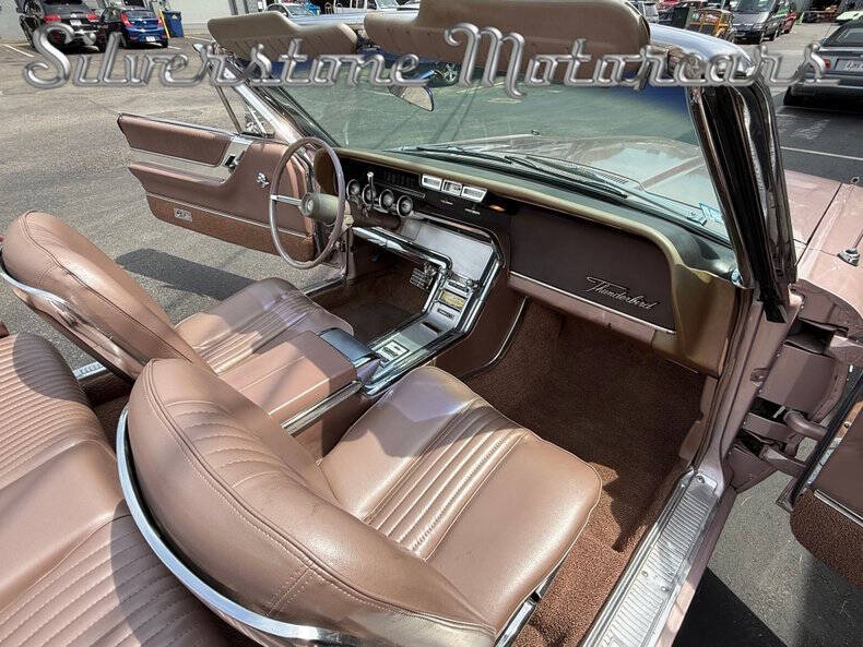 1964 Ford Thunderbird