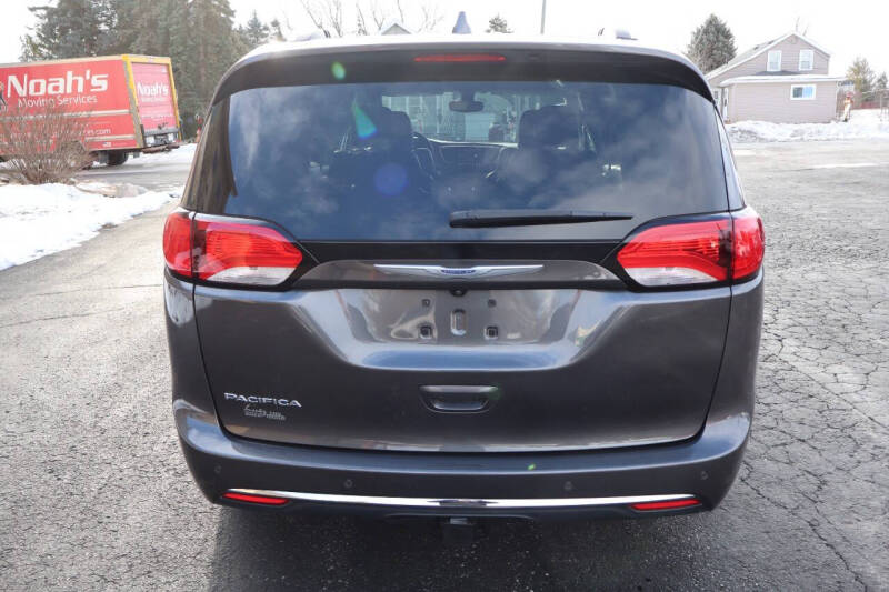 2019 Chrysler Pacifica Touring L Plus