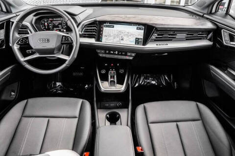 2024 Audi Q4 e-tron quattro Premium Plus 55