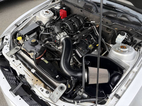 2012 Ford Mustang V6