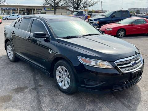 2012 Ford Taurus for sale at A AND R AUTO in Lincoln NE