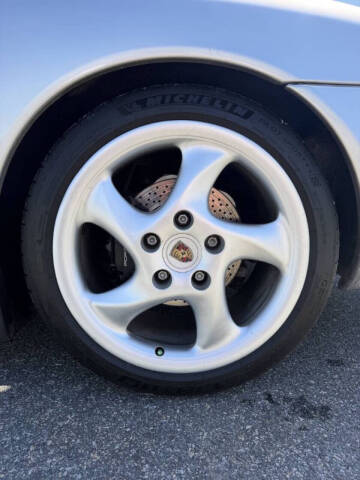 2000 Porsche 911 Carrera