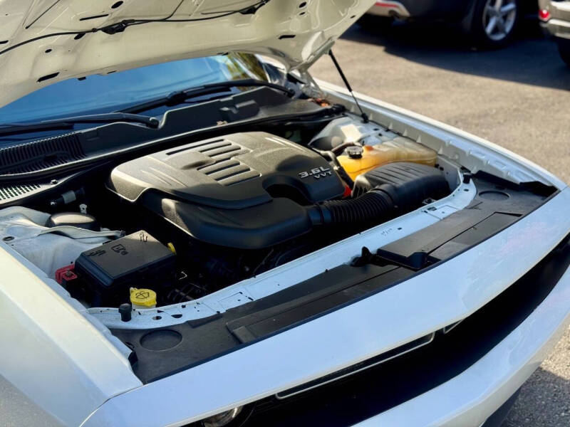 2016 Dodge Challenger SXT