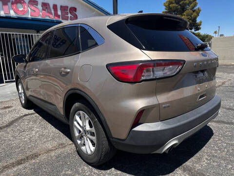 2020 Ford Escape SE