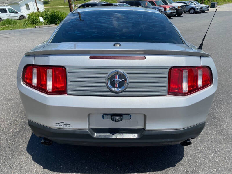 2011 Ford Mustang V6 Premium