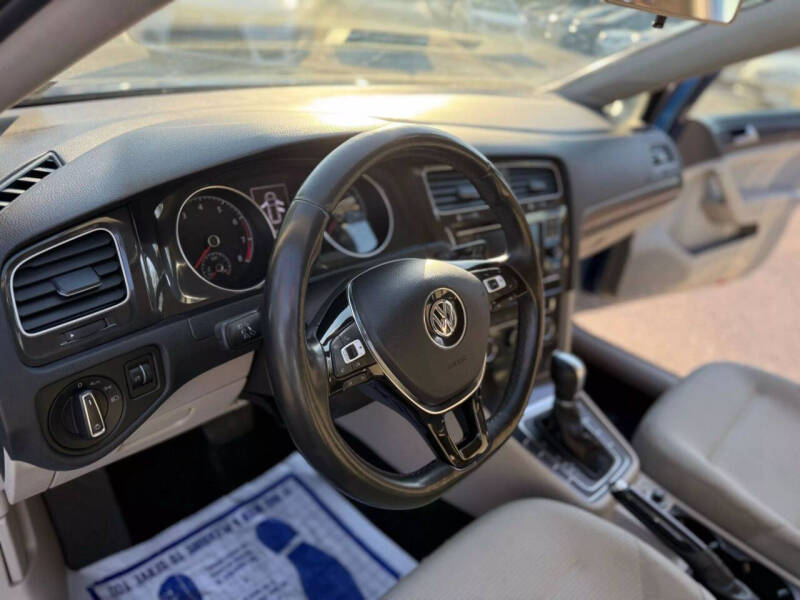 2018 Volkswagen Golf SportWagen