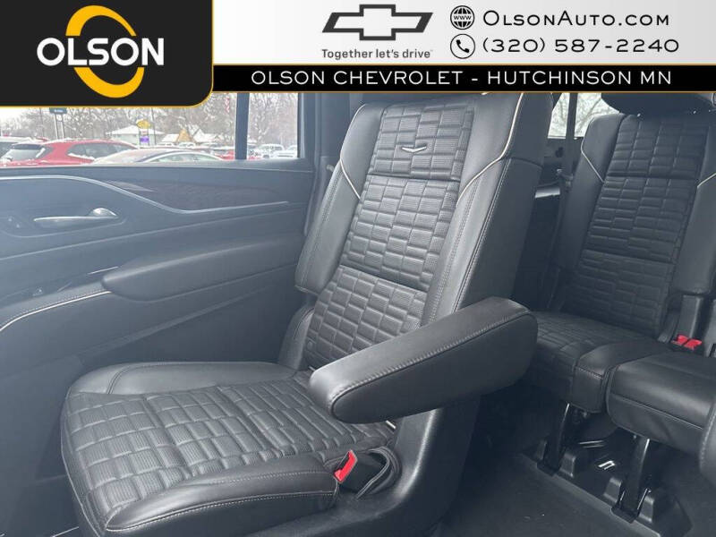 2022 Cadillac Escalade ESV Premium Luxury Platinum