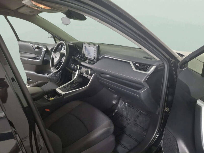 2021 Toyota RAV4 Hybrid LE