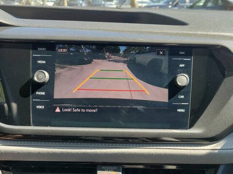 2023 Volkswagen Taos SEL 4Motion