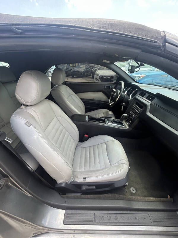 2014 Ford Mustang V6 Premium
