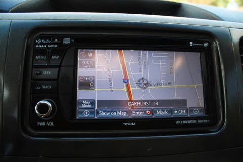 2013 Toyota Sienna XLE 7-Passenger Auto Access Seat