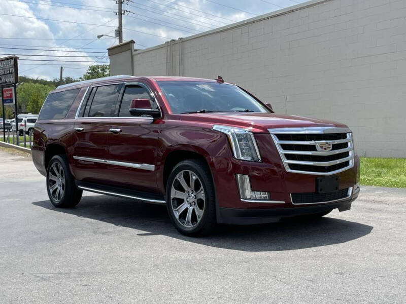 Used 2017 Cadillac Escalade ESV Luxury with VIN 1GYS4HKJ2HR371633 for sale in Knoxville, TN